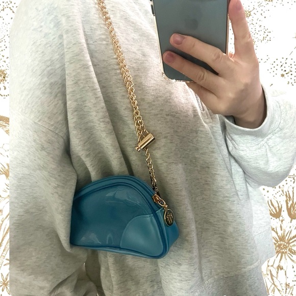 COPY - Dior Vintage Saddle Beauty Cosmetic Clutch to Crossbody Bag Shoulder Wai… - Picture 9 of 12